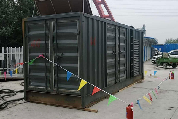 祁连发电机租赁空气滤清器多久更换一次？